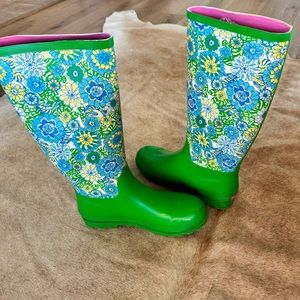 Cute Rain Goloshes / Snow Boots- size 7